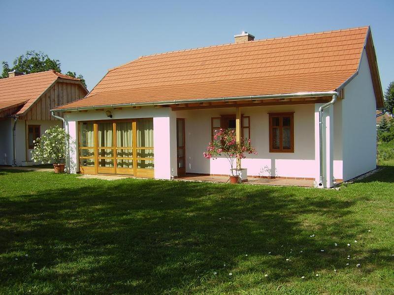Martonvendeghaz 2 Villa Gelse Luaran gambar